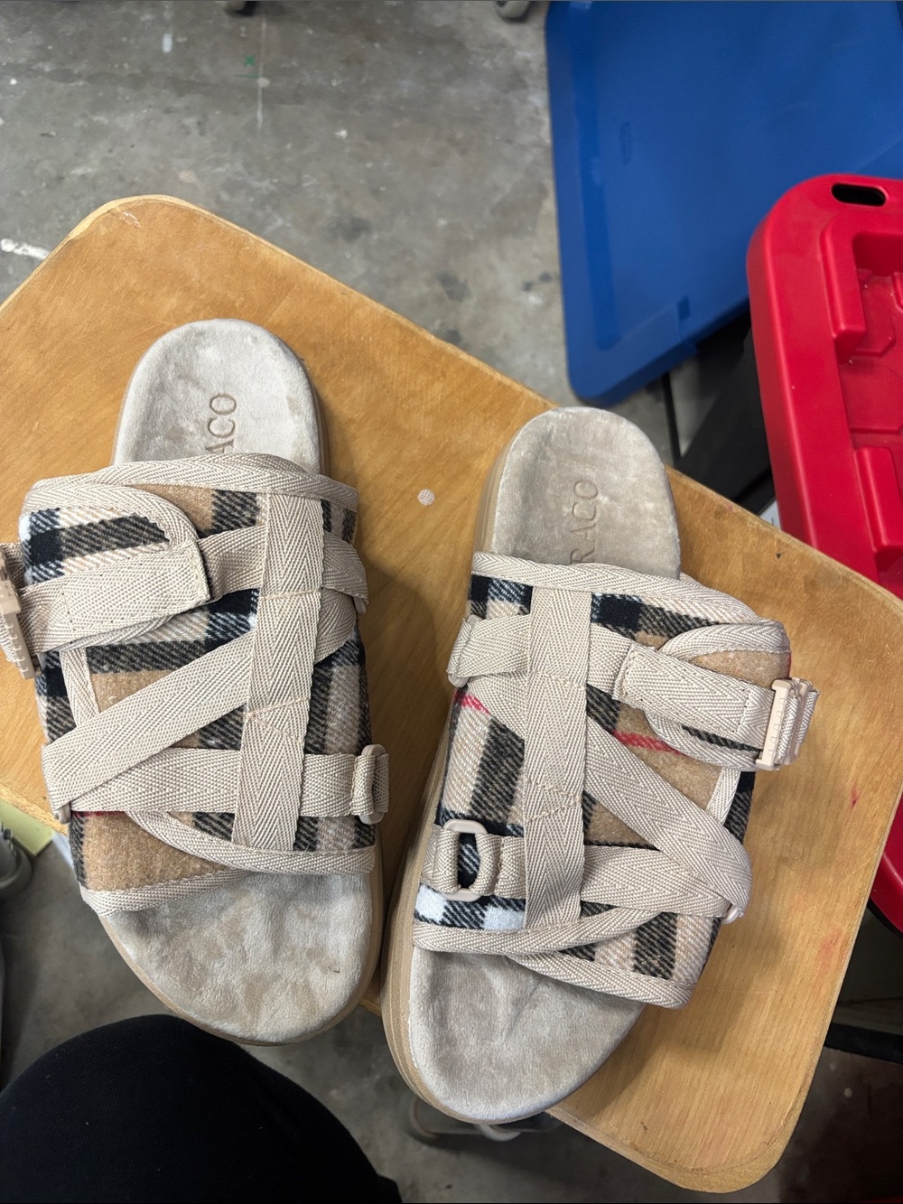 Draco slides size 11/12